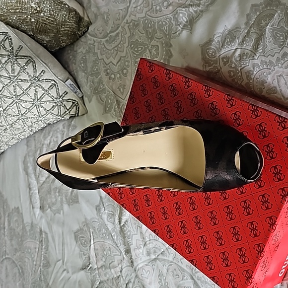 Guess Platform Heels - Picture 2 of 5